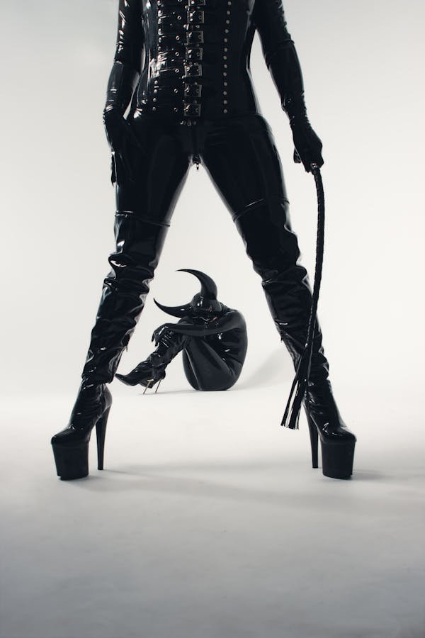 Accessoires bondage BDSM de luxe : élévation de vos sens